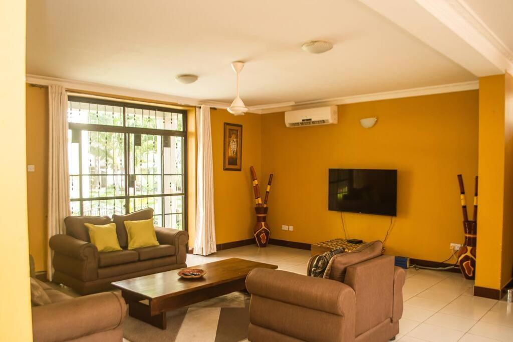 Len Apartments Dar es Salaam Esterno foto