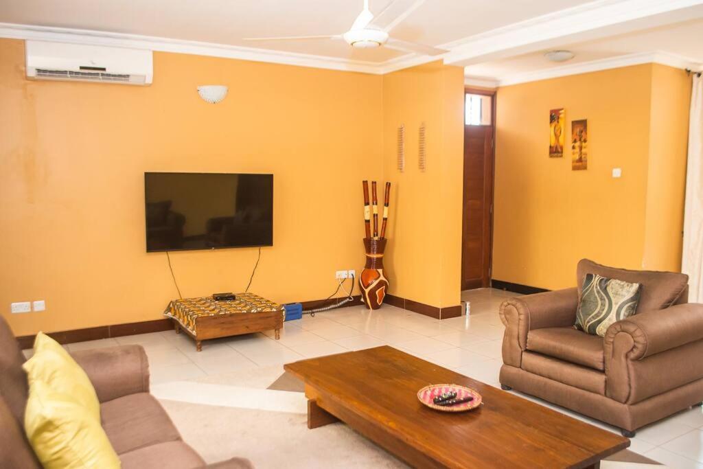 Len Apartments Dar es Salaam Esterno foto