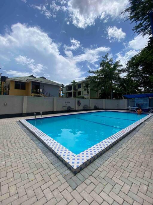 Len Apartments Dar es Salaam Esterno foto