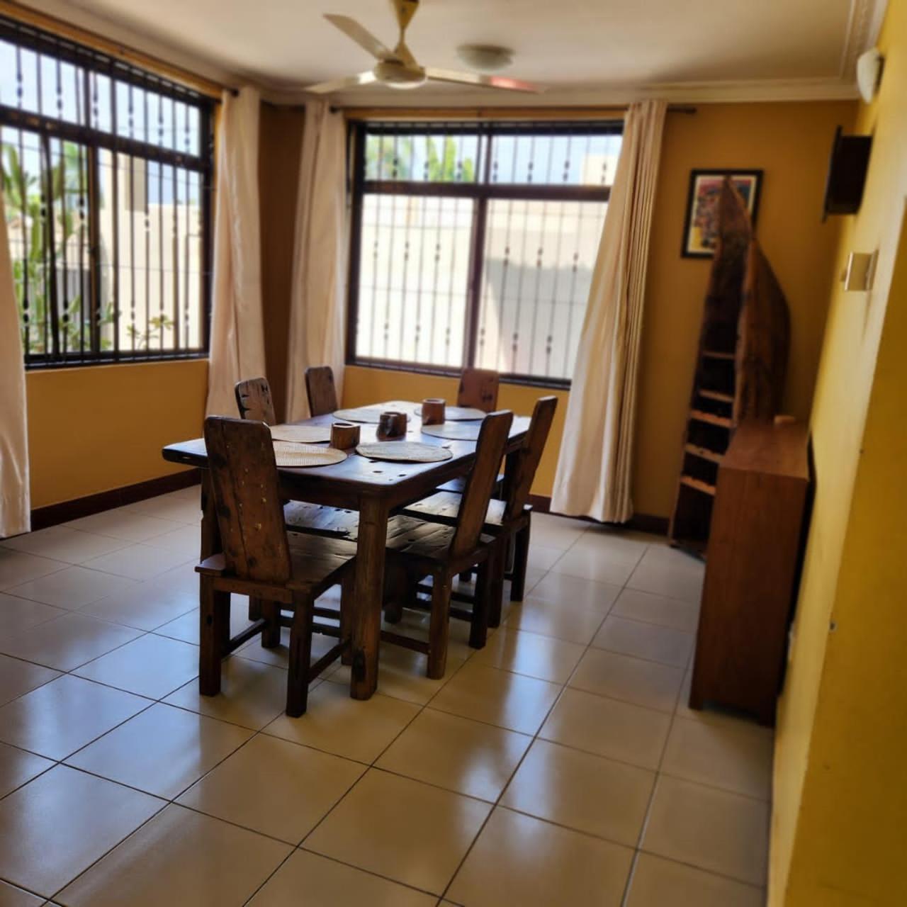 Len Apartments Dar es Salaam Esterno foto